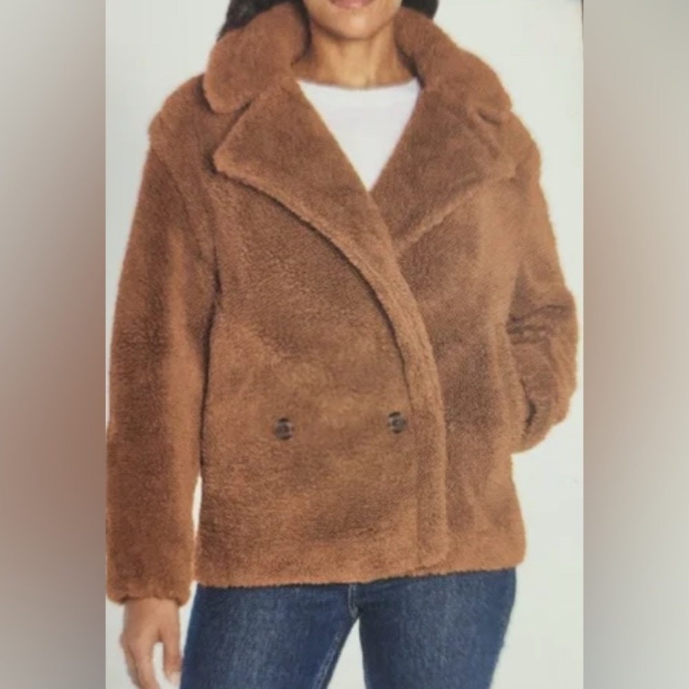 GAP • Tan • Teddy Jacket